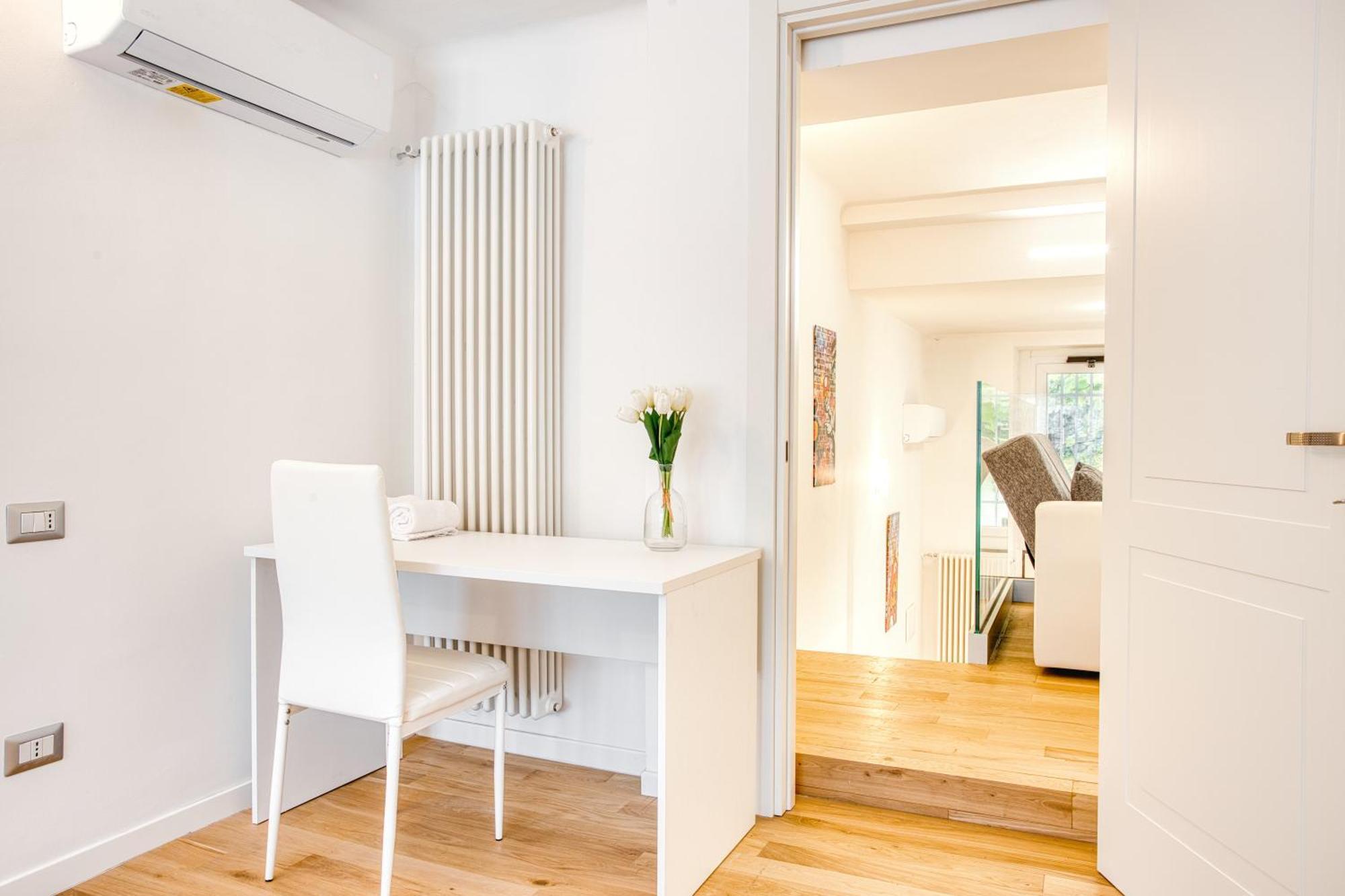 Walk To Navigli - Via Gola - 2 Bedrooms Apt Milaan Buitenkant foto